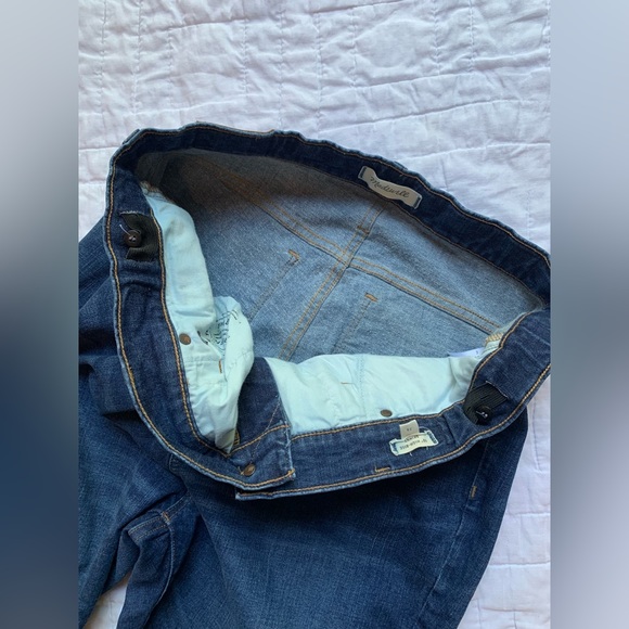 Madewell 10” High Rise Jeans with Adjustable Waist - Picture 5 of 7